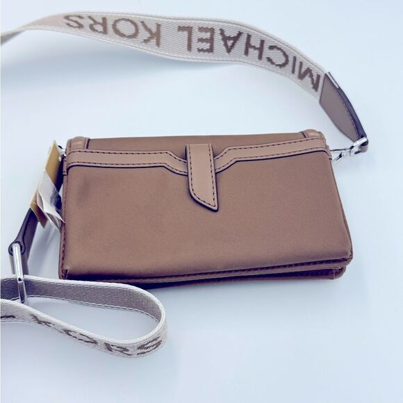 Michael Kors Women's Jet Set Small Nylon Smartphone Crossbody Bag - Picture 14 of 16